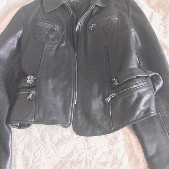 Soft leather short jacket - Picture 1 of 2